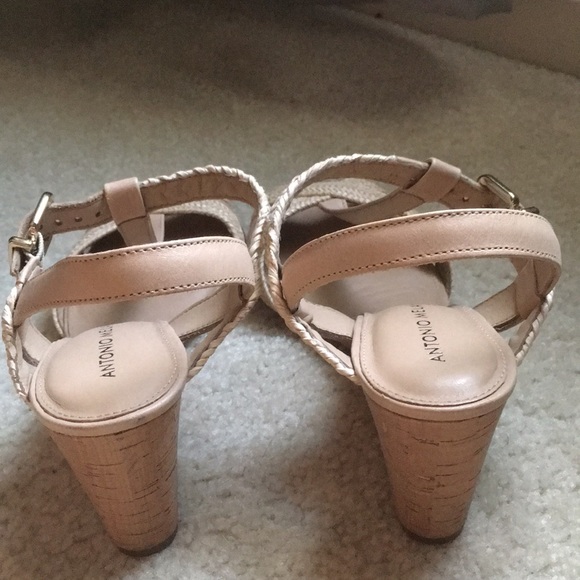 Sandals - Picture 2 of 3